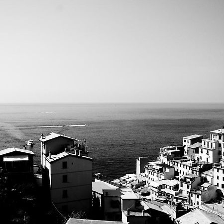 Cinque Terre Coast To Coast Hotel Riomaggiore Exterior photo